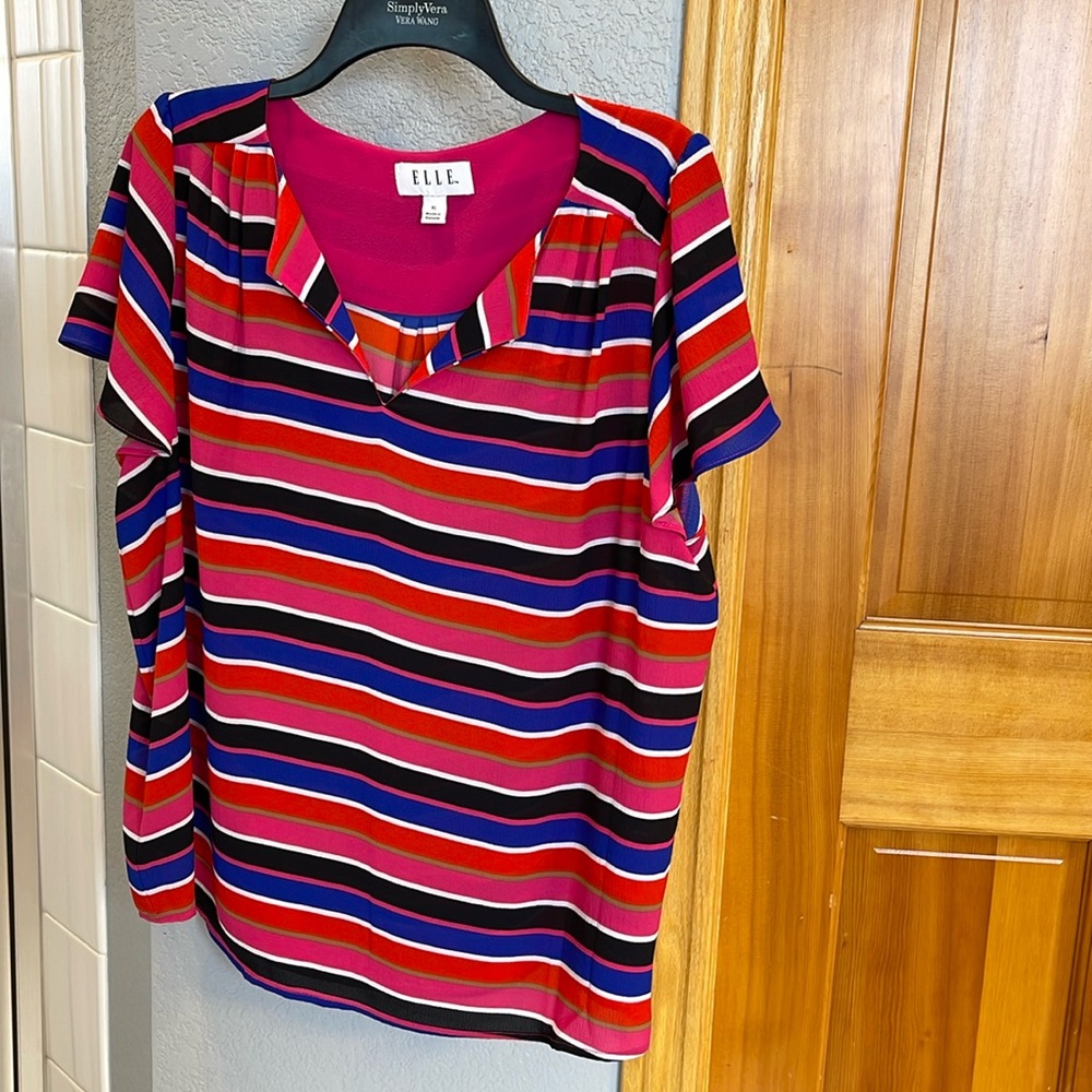 Beautiful blouse for the office or classroom